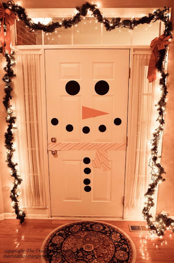 20 Creative DIY Christmas Door Decoration Ideas