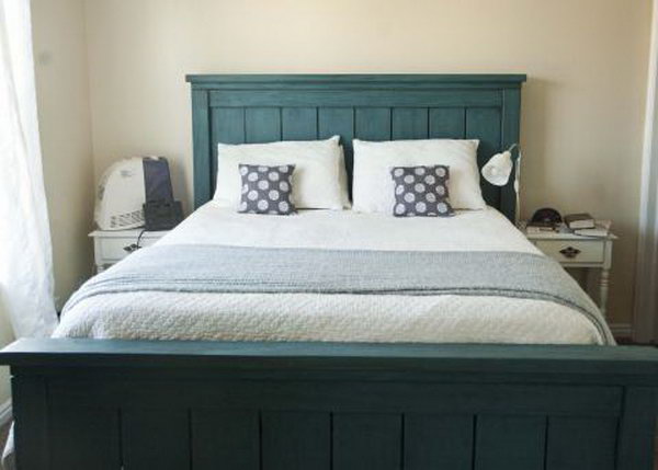 Farmhouse Bed Frame. See the tutorial 