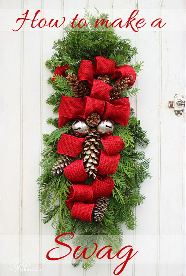 20 Creative DIY Christmas  Door Decoration  Ideas 