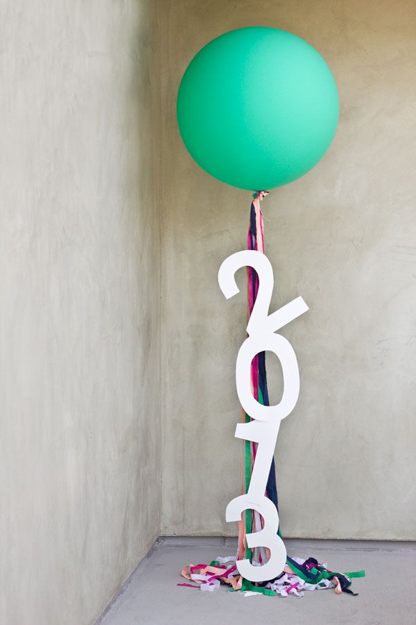DIY Graduation Year Balloon Bundle. 