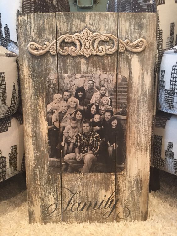 Pallet and Family Photos. 