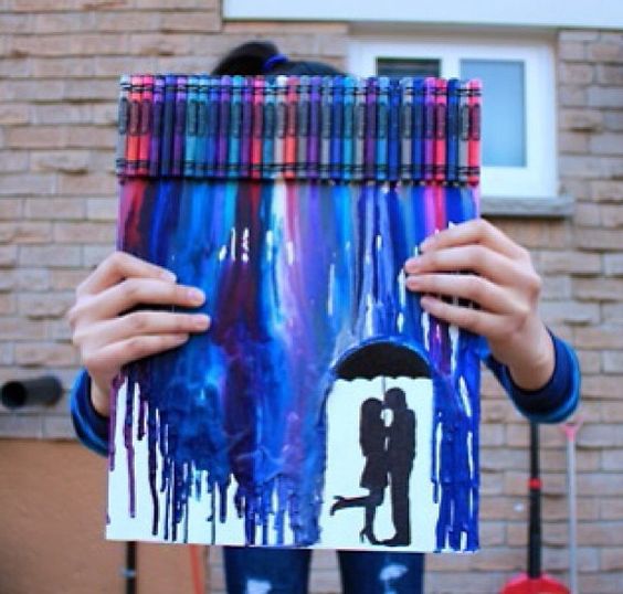 Use Crayons to Create a Cute Boyfriend and Girlfriend Art DIY. 
