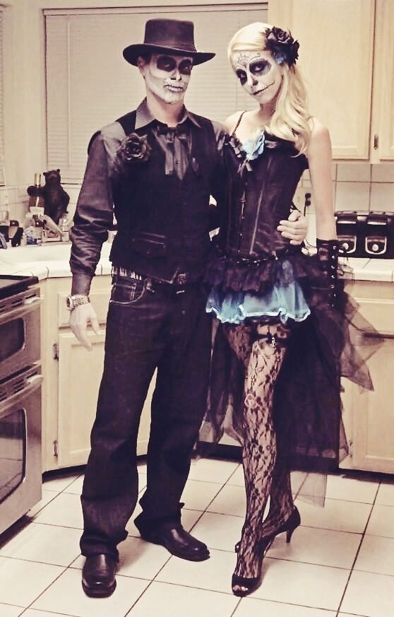 Most Creative Couple Halloween Costumes Couple Outfits